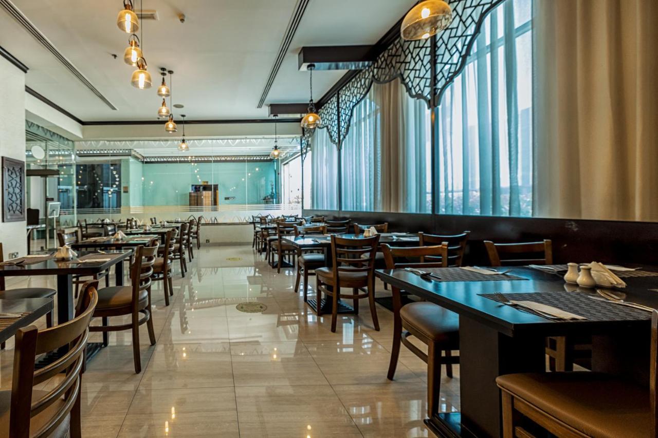 דובאי The Park Hotel Formerly מראה חיצוני תמונה