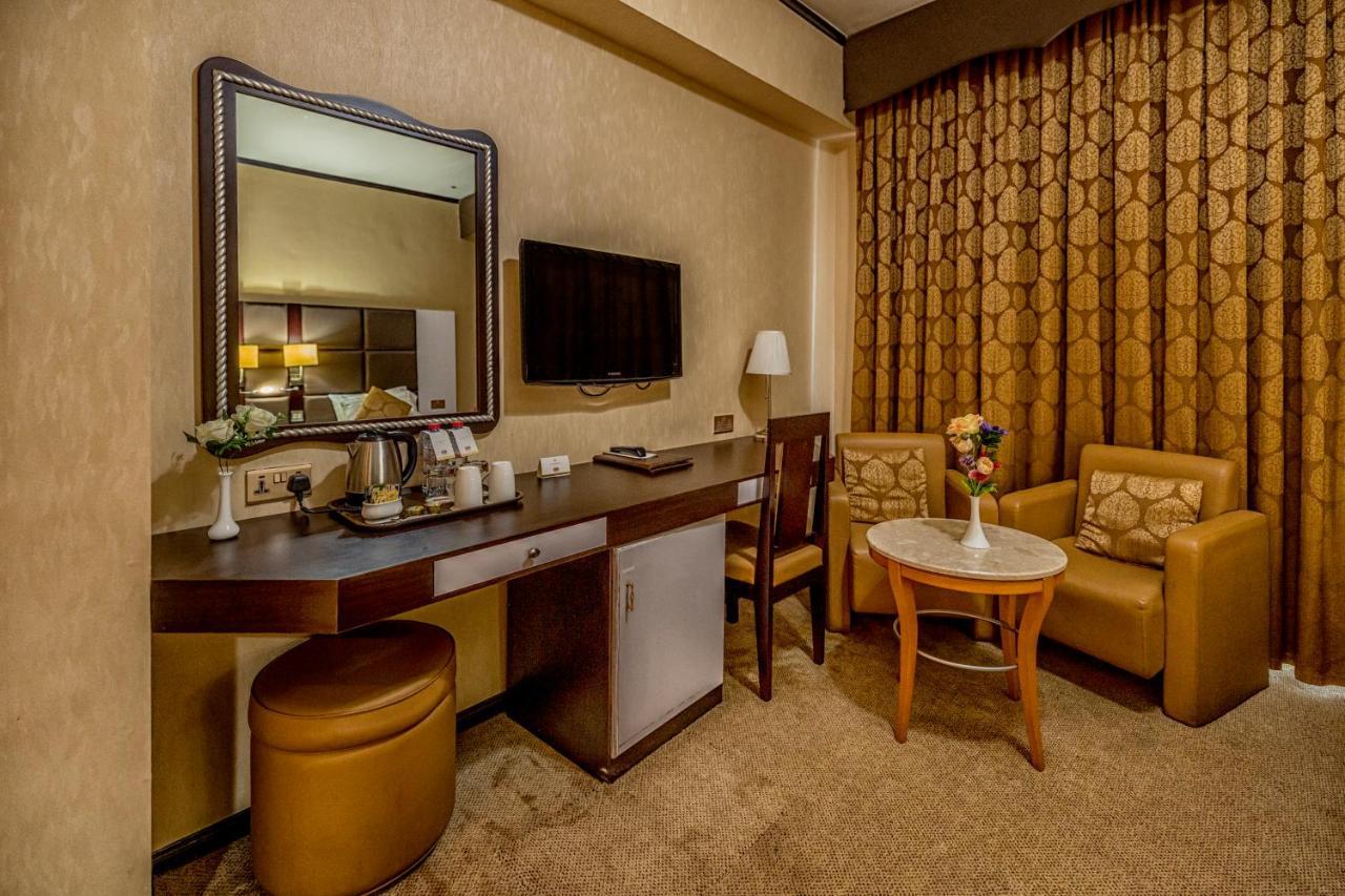 דובאי The Park Hotel Formerly מראה חיצוני תמונה