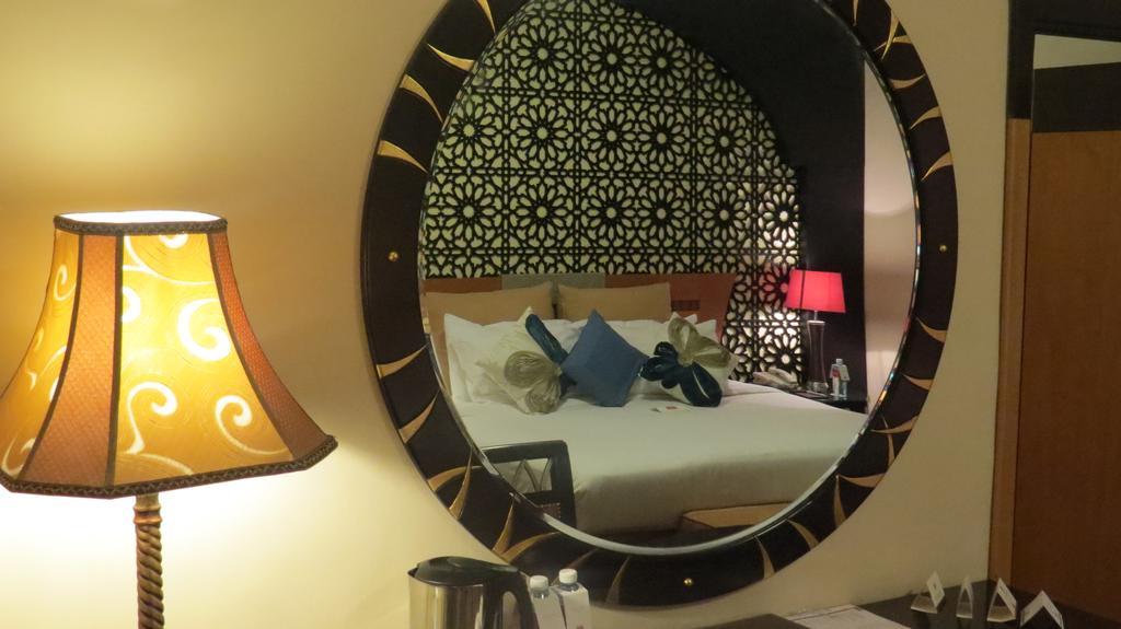 דובאי The Park Hotel Formerly מראה חיצוני תמונה